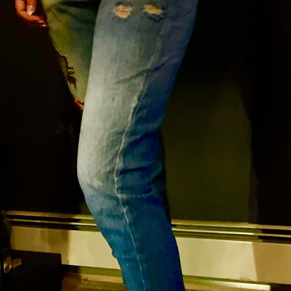 Guess Jeans - Picture 5 of 5